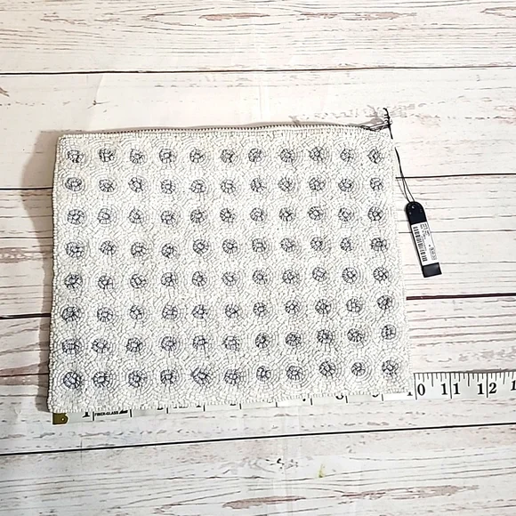 Charming Charlie RSVP Boho Beaded Clutch - NWT - Picture 7 of 10